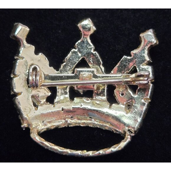 Vintage Crown Brooch and Glasses Holder - Picture 3 of 3